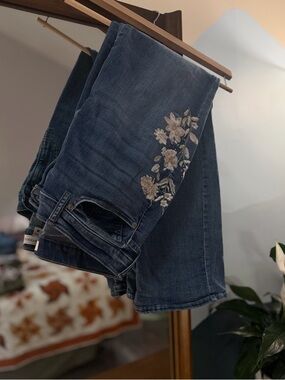 Lucky Embroidered Floral Women’s Bootcut Jeans
